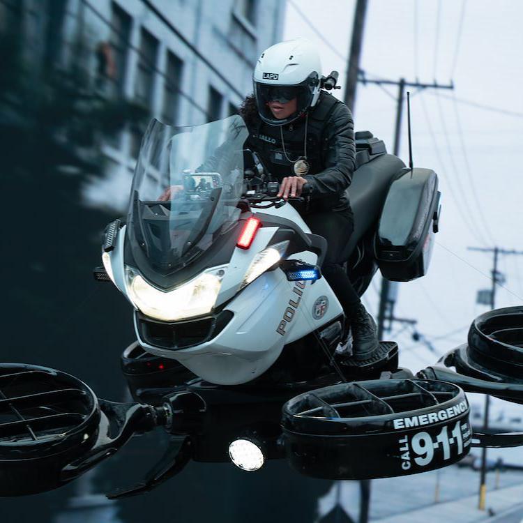 (2025) Amazon Content Services LLC.